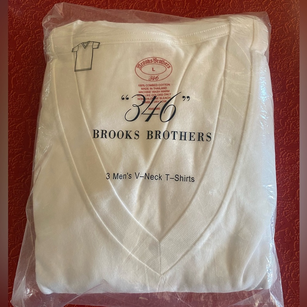 BROOKS BROTHERS MENS V NECK TEE SHIRTS SIZE LARGE